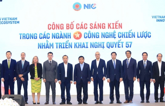 Diễn đàn “Thúc đẩy đổi mới sáng tạo, phát triển các ngành công nghệ chiến lược”