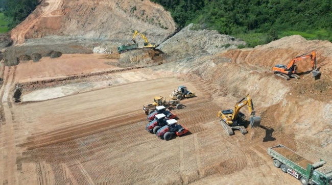 Chi tiêu công thúc đẩy tăng trưởng kinh tế bền vững