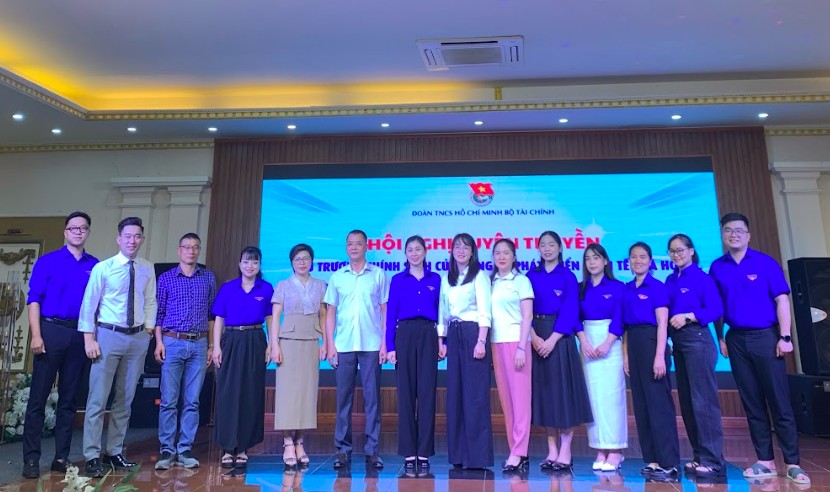 Đoàn Thanh niên Bộ Tài chính tổ chức hội nghị tuyên truyền chính sách và hoạt động Trung thu tại Sơn La