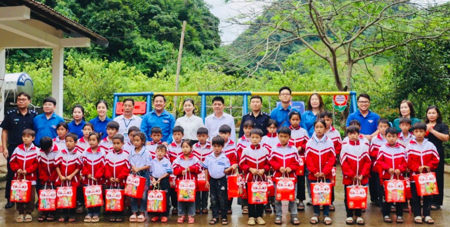 Nâng cao nhận thức cho thanh niên về giảm nghèo bền vững tại tỉnh Sơn La