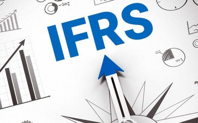 Áp dụng IFRS hỗ trợ mục tiêu nâng hạng thị trường chứng khoán Việt Nam
