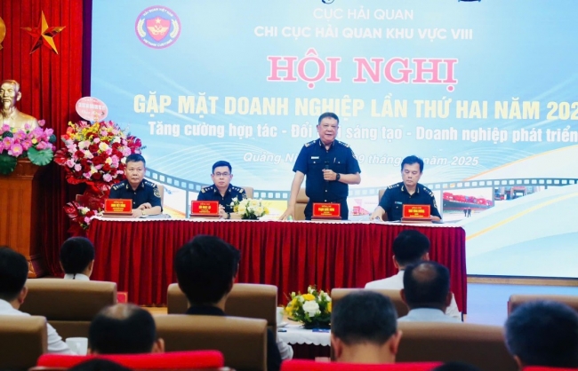 Chi cục Hải quan khu vực VIII tổ chức gặp mặt doanh nghiệp
