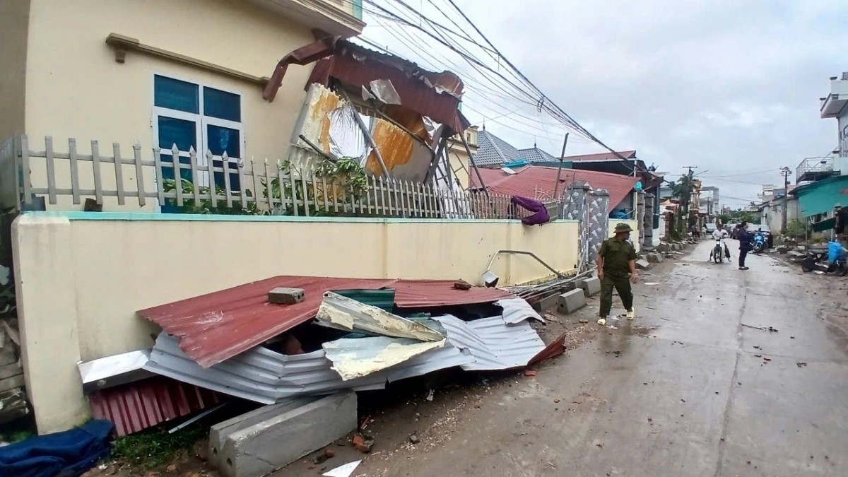 Tổ chức, cá nhân, doanh nghiệp bị ảnh hưởng của bão, lũ được miễn, giảm, gia hạn nộp thuế