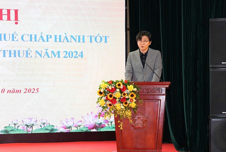 Thuế TP. Hải Phòng tuyên dương 101 doanh nghiệp, cá nhân, hộ kinh doanh chấp hành tốt chính sách pháp luật thuế Thuế TP. Hải Phòng tuyên dương 101 doanh nghiệp, cá nhân, hộ kinh doanh chấp hành tốt chính sách pháp luật thuế