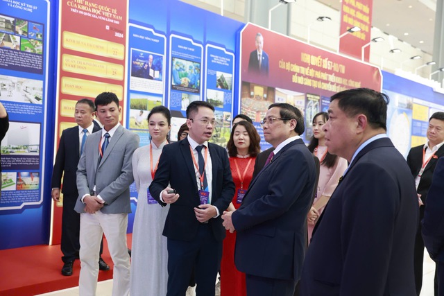 Chùm ảnh: Phiên trù bị Đại hội Đảng bộ Chính phủ lần thứ I- Ảnh 3. Chùm ảnh: Phiên trù bị Đại hội Đảng bộ Chính phủ lần thứ I- Ảnh 3.