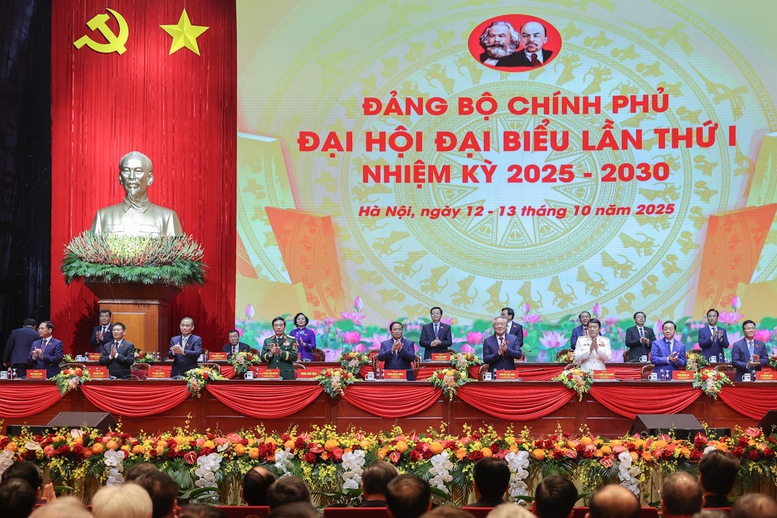 Phấn đấu tăng trưởng kinh tế giai đoạn 2026-2030 đạt tốc độ cao- Ảnh 3. Phấn đấu tăng trưởng kinh tế giai đoạn 2026-2030 đạt tốc độ cao- Ảnh 3.