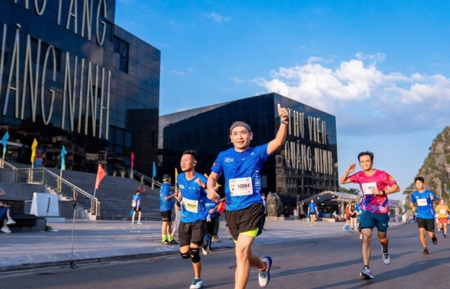 Giải Marathon quốc tế Di sản Hạ Long được cấp Nhãn thế giới