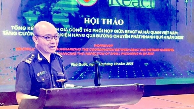 Hải quan tăng cường chống buôn lậu với hàng chuyển phát nhanh