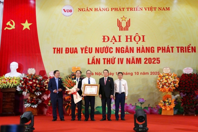 Ngân hàng Phát triển Việt Nam: Phong trào thi đua phát huy sức mạnh, tạo động lực phát triển