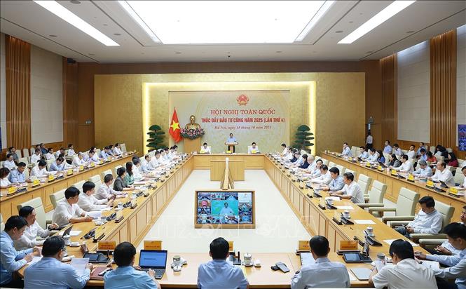 Thủ tướng Phạm Minh Chính chủ trì Hội nghị thúc đẩy giải ngân đầu tư công Chú thích ảnh