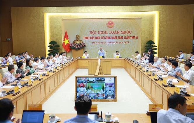 Thủ tướng Phạm Minh Chính chủ trì Hội nghị thúc đẩy giải ngân đầu tư công Chú thích ảnh