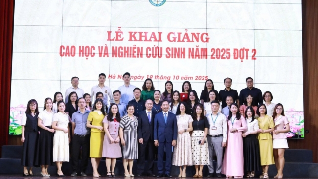 Học viện Tài chính khai giảng lớp cao học khóa 34 và nghiên cứu sinh năm 2025 đợt 2