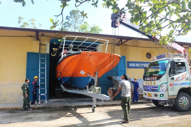 Các Chi cục Dự trữ Nhà nước khu vực chủ động ứng phó với bão số 12