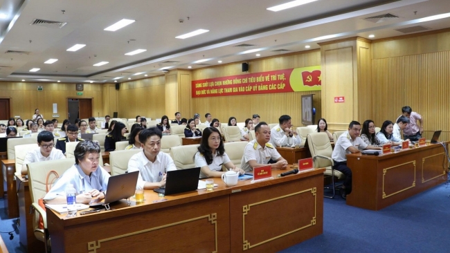 Tăng năng lực cho công chức thuế trong kiểm tra thuế hoạt động kinh doanh thương mại điện tử