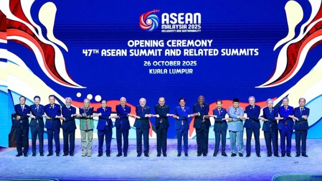 thu tuong du khai mac hoi nghi cap cao asean voi dau moc lich su