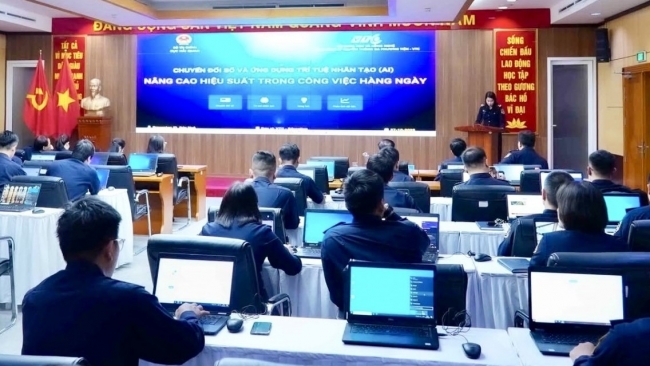 Nâng cao kỹ năng chuyển đổi số, ứng dụng AI cho cán bộ, công chức Hải quan
