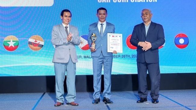 kim long motor nhan giai thuong thuong hieu uy tin hang dau asean