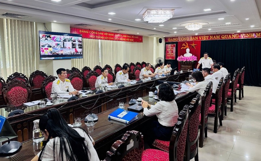 Thuế tỉnh Tuyên Quang chuyển đổi mô hình và phương pháp quản lý thuế với hộ kinh doanh khi xóa bỏ thuế khoán Thuế tỉnh Tuyên Quang chuyển đổi mô hình và phương pháp quản lý thuế với hộ kinh doanh khi xóa bỏ thuế khoán