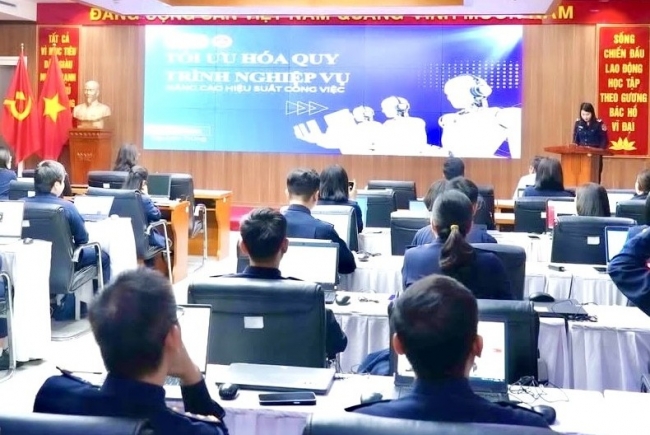 hai quan toi uu hoa quy trinh nghiep vu va tu dong hoa voi tro ly ai