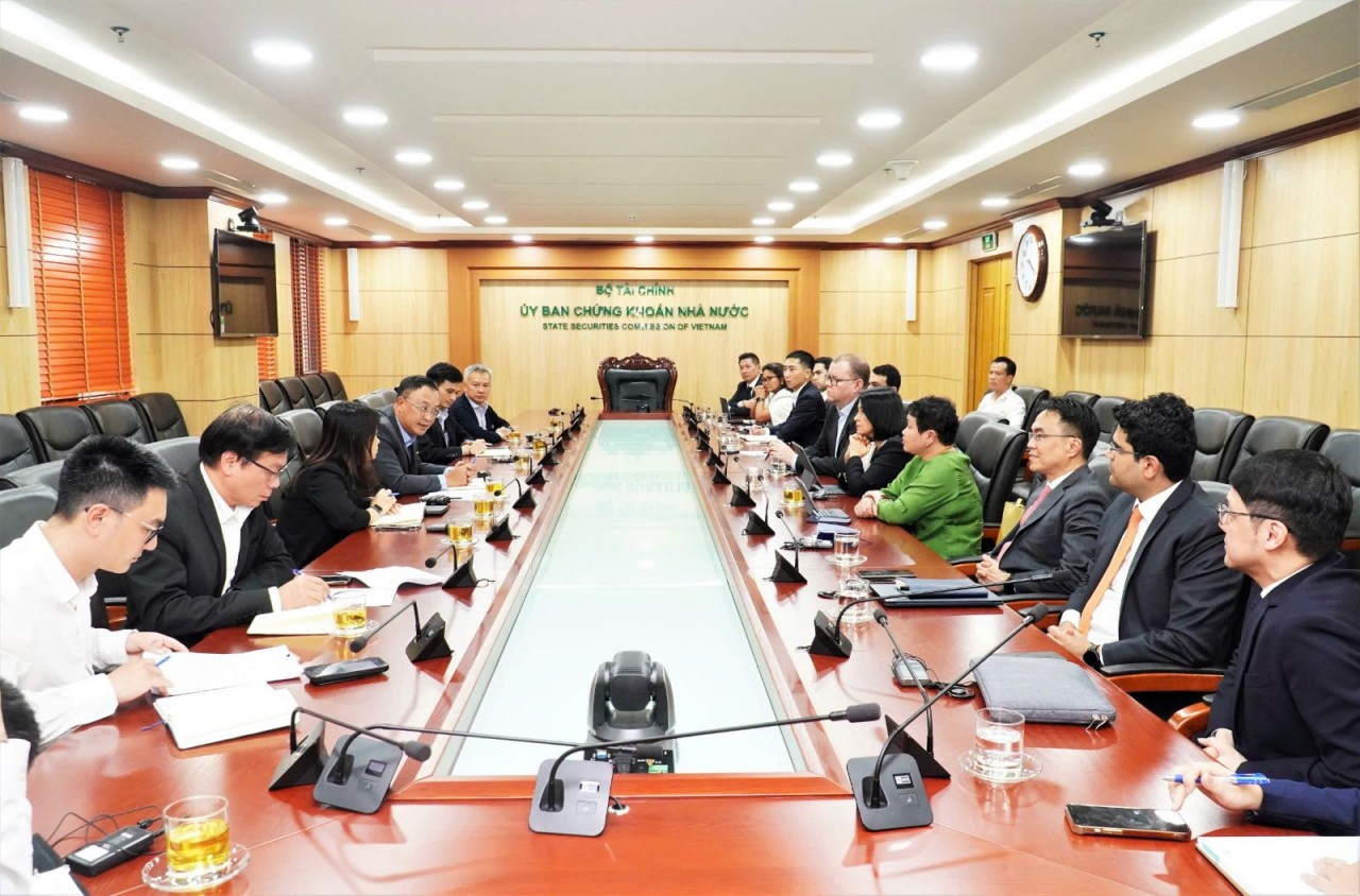 Ủy ban Chứng khoán Nhà nước làm việc với FTSE Russell về các giải pháp nhằm đáp ứng lộ trình nâng hạng theo kế hoạch