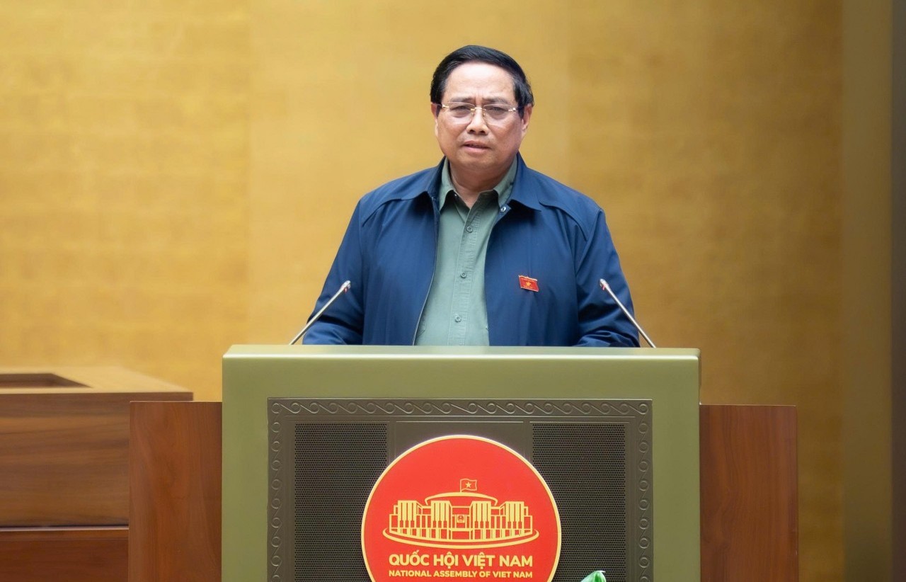 Thủ tướng Chính phủ: Sẽ xem xét, đề xuất để tăng lương sớm hơn