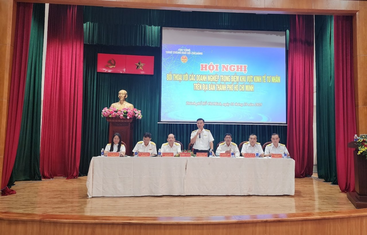 Thuế TP. Hồ Chí Minh giải đáp nhiều câu hỏi cho doanh nghiệp trên địa bàn