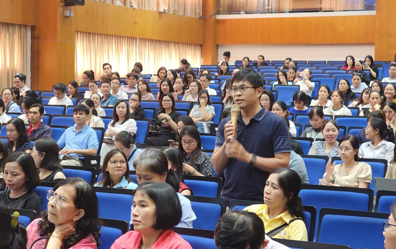 Thuế TP. Hồ Chí Minh giải đáp nhiều câu hỏi cho doanh nghiệp trên địa bàn