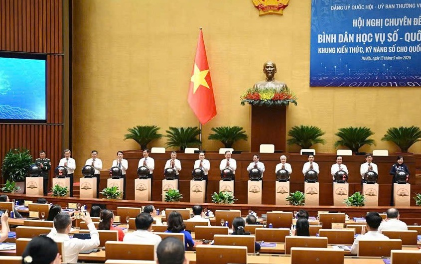 bai 3 quoc hoi so no luc doi moi de phuc vu nhan dan