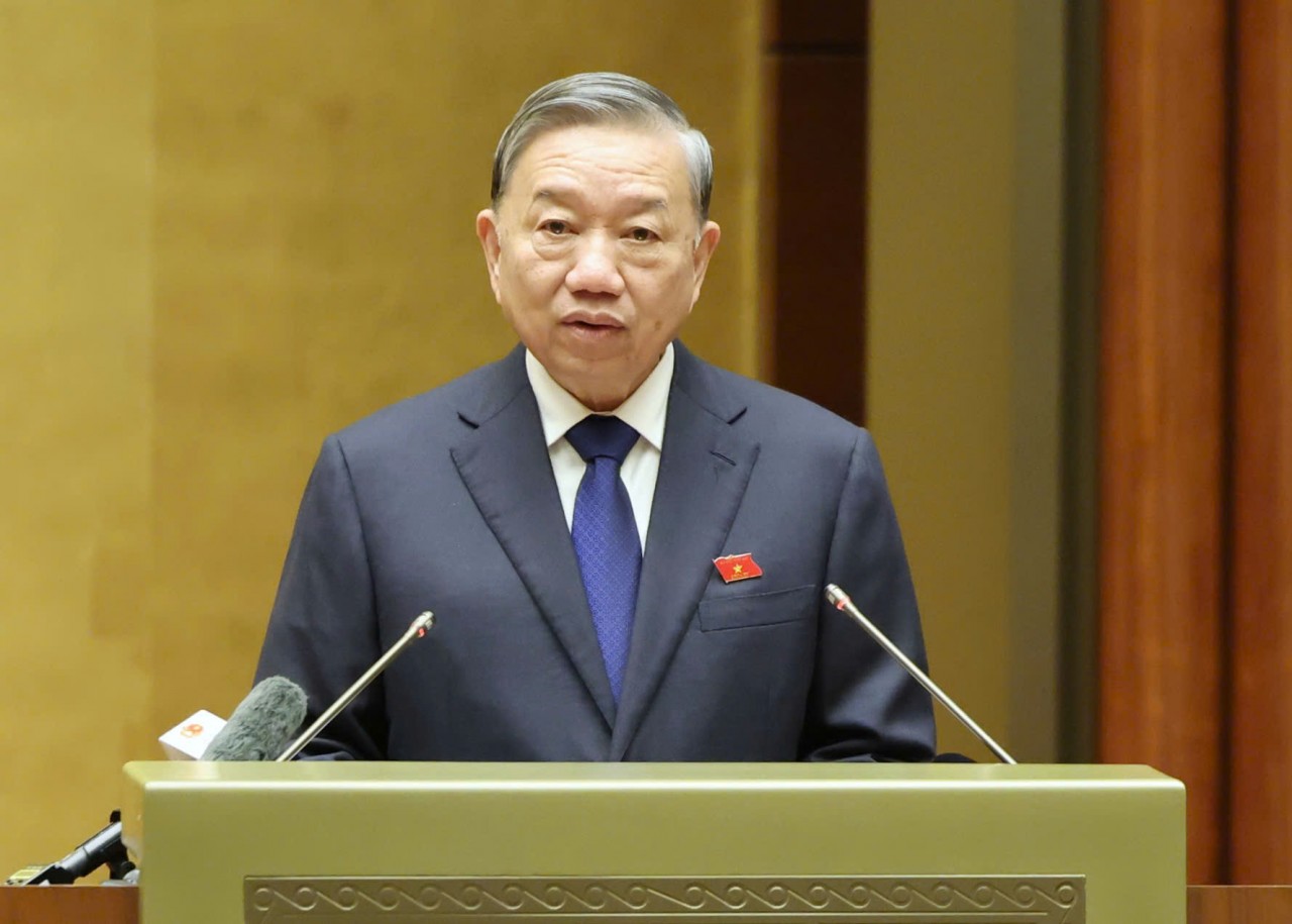 Tổng Bí thư Tô Lâm: Xây dựng Nhà nước pháp quyền mạnh nhưng không lạm quyền, có kỷ cương nhưng không xa dân Tổng Bí thư Tô Lâm: Xây dựng Nhà nước pháp quyền mạnh nhưng không lạm quyền, có kỷ cương nhưng không xa dân