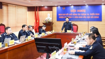 Hải quan thu ngân sách từ hoạt động xuất nhập khẩu đạt  379.816 tỷ đồng