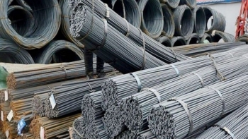 Ngày 5/11: Giá thép, quặng sắt tiếp tục giảm