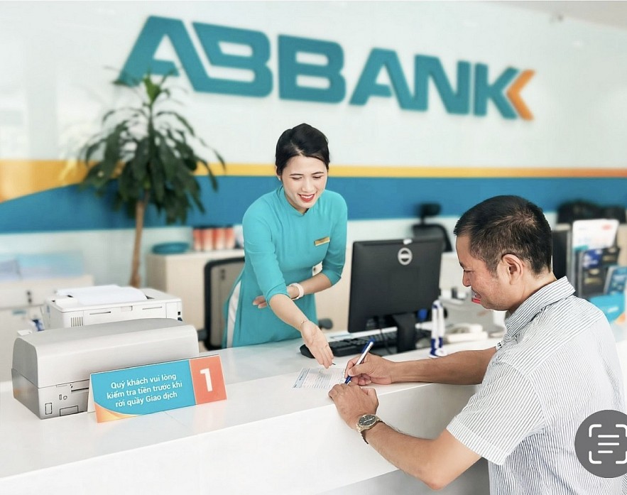 ABBANK giảm lãi suất đến 2,8%, tiếp sức khách hàng phục hồi sau bão