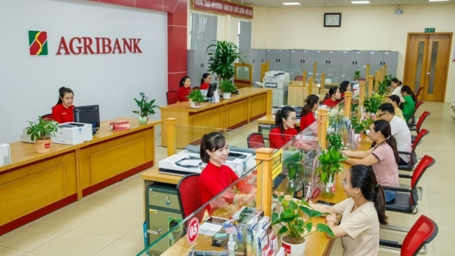agribank duoc vinh danh top 10 ngan hang co moi truong lam viec tot nhat viet nam 2025