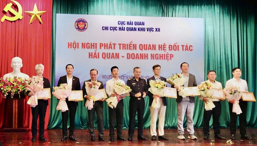 Hải quan khu vực XII đối thoại phát triển đối tác doanh nghiệp
