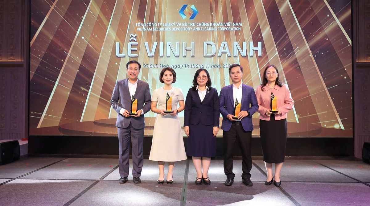 Kỳ vọng thị trường chứng khoán sẽ phát triển chất lượng, hiện đại, bền vững hơn trong năm 2026 Kỳ vọng thị trường chứng khoán sẽ phát triển chất lượng, hiện đại, bền vững hơn trong năm 2026