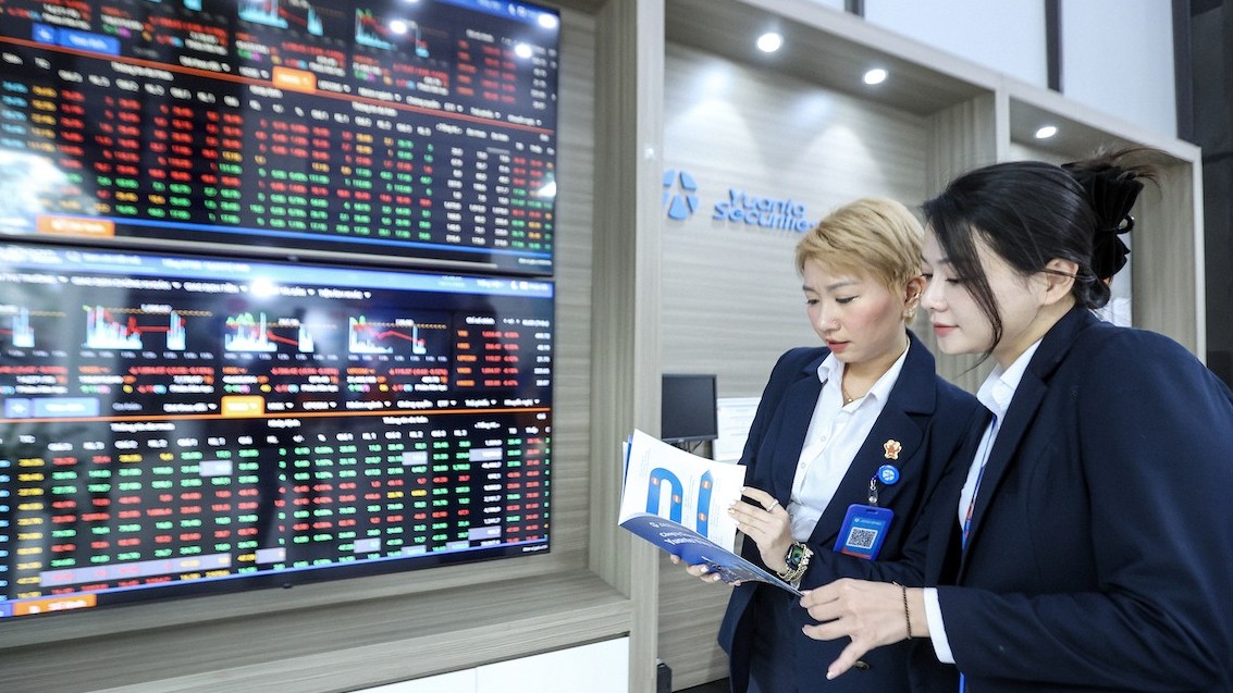 Chứng khoán phái sinh ngày 22/12: Sắc xanh áp đảo, giá hợp đồng phái sinh lên sát mốc 2.000 điểm