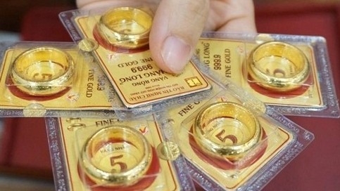 Giá vàng hôm nay (25/11): Thế giới bật tăng mạnh