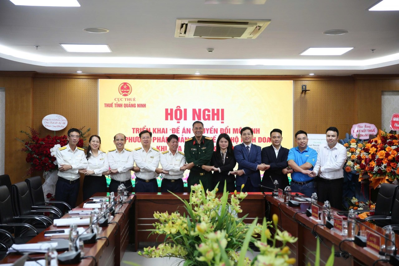 Thuế Quảng Ninh tích cực hỗ trợ hộ kinh doanh chuyển đổi từ thuế khoán sang kê khai