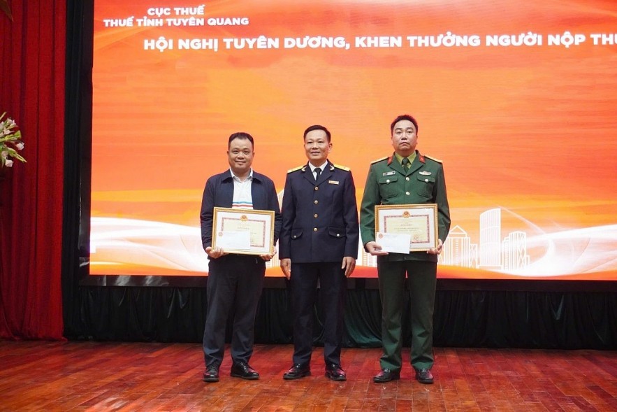 Thuế tỉnh Tuyên Quang đối thoại với gần 150 doanh nghiệp, hợp tác xã trên địa bàn tỉnh Thuế tỉnh Tuyên Quang đối thoại với doanh nghiệp, hợp tác xã trên địa bàn tỉnh