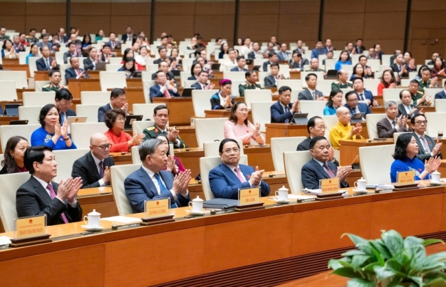 kien nghi dieu chinh cac chi tieu ve ngan sach nha nuoc khi co bien dong lon