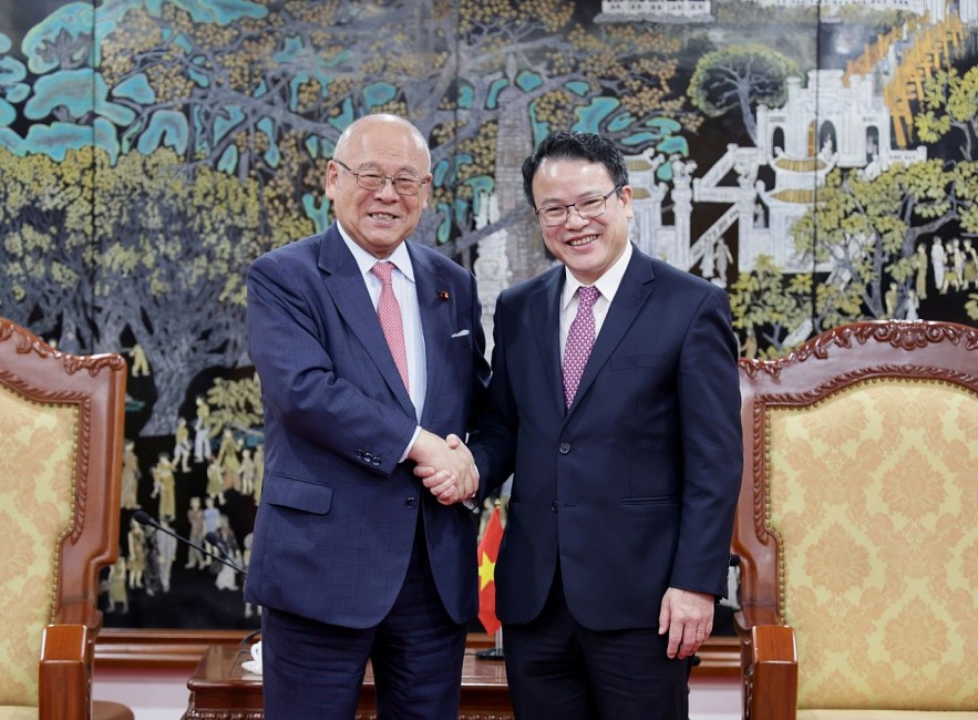 Bộ Tài chính sẽ ủng hộ tối đa việc xây dựng cơ chế tài chính đặc thù cho Trường Đại học Việt Nhật