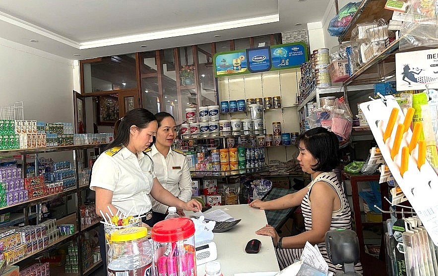 Thuế tỉnh Điện Biên hoàn thành chiến dịch 30 ngày chuyển đổi hộ kinh doanh sang kê khai thuế