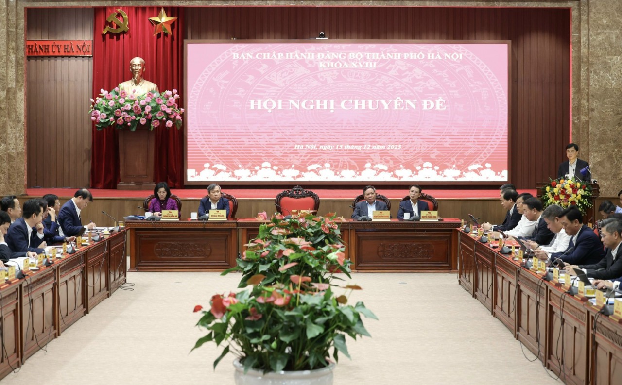 Ban Chấp hành Đảng bộ TP. Hà Nội biểu quyết thông qua hai dự án Khu đô thị thể thao Olympic và trục đại lộ cảnh quan sông Hồng Ban Chấp hành Đảng bộ TP. Hà Nội biểu quyết thông qua hai dự án Khu đô thị thể thao Olympic và trục đại lộ cảnh quan sông Hồng