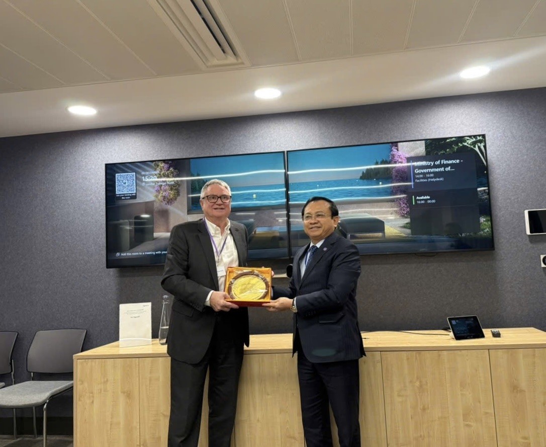 Tăng cường trao đổi kinh nghiệm về lĩnh vực quản lý và thẩm định giá giữa Việt Nam - Vương quốc Anh