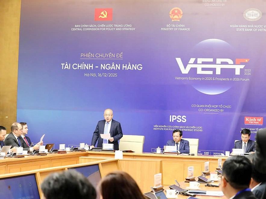 Tái cấu trúc thị trường tài chính để tăng trưởng 2 con số Tái cấu trúc thị trường tài chính để tăng trưởng 2 con số