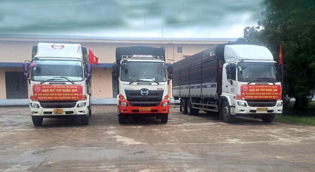 hoan thanh xuat cap dot 2 gan 3900 tan gao ho tro nguoi dan khanh hoa