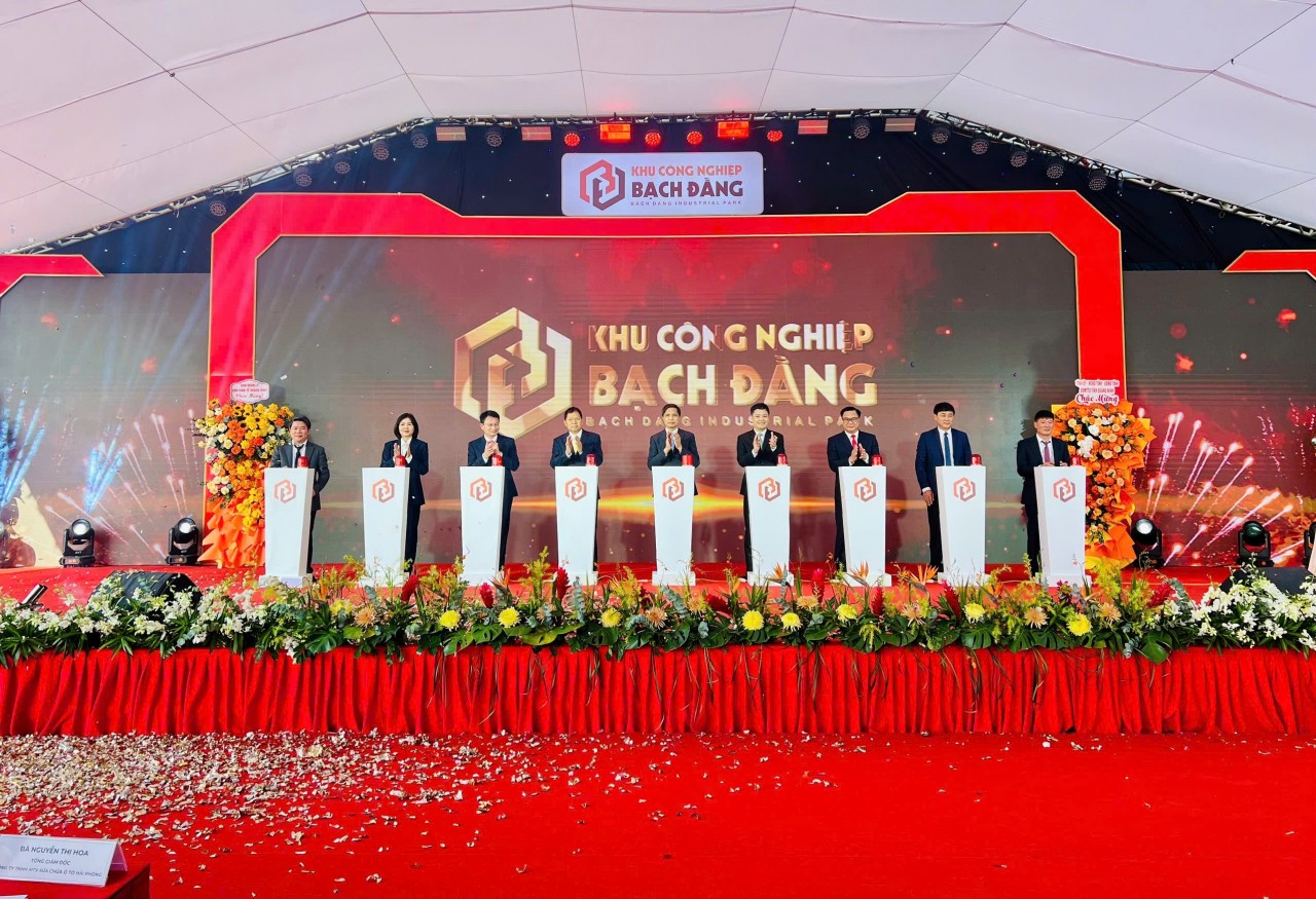 Quảng Ninh khánh thành, khởi công 31 dự án, công trình chào mừng Đại hội XIV của Đảng