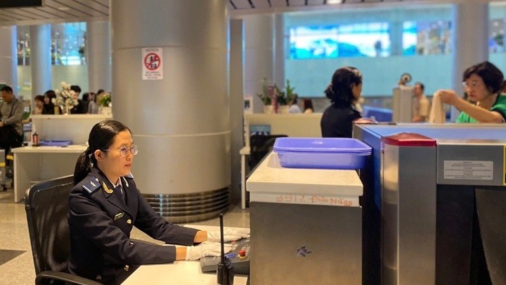 Chi cục Hải quan khu vực XII thu ngân sách hơn 17.472 tỷ đồng