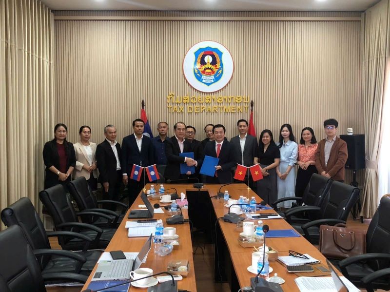 Việt Nam - Lào tăng cường hợp tác quản lý tài sản công