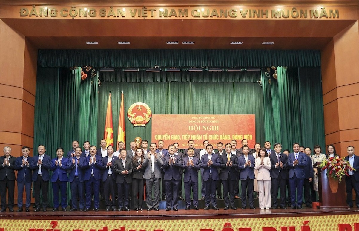 ban giao 22 dang bo tap doan tong cong ty ngan hang ve dang bo bo tai chinh